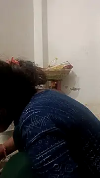 Guriya0076 online show from December 4, 2025, 4:22 am