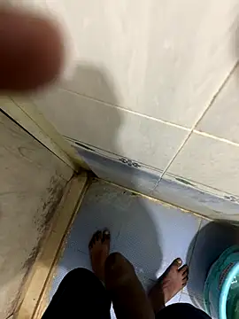 Snapshot of kissyou__89 chatting on October 30, 2025, 2:07 pm kissyou 89 online show from October 30, 2025, 2:07 pm