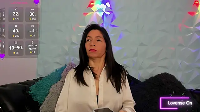 SabinaDeluxe cg online show from December 2, 2025, 12:10 pm