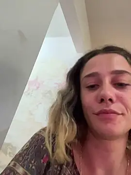 Snapshot of blond-96 chatting on February 10, 2026, 9:08 pm blond-96 online show from February 10, 2026, 9:08 pm