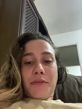 Snapshot of blond-96 chatting on February 20, 2026, 12:07 am blond-96 online show from February 20, 2026, 12:07 am