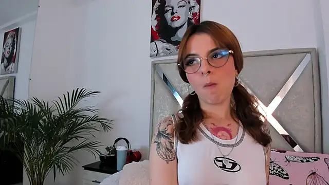 Snapshot of abby_jones2 chatting on February 20, 2026, 3:03 am abby jones2 online show from February 20, 2026, 3:03 am