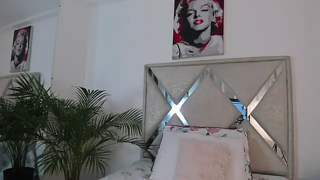 Snapshot of abby_jones2 chatting on March 27, 2026, 4:18 am abby jones2 online show from March 27, 2026, 4:18 am