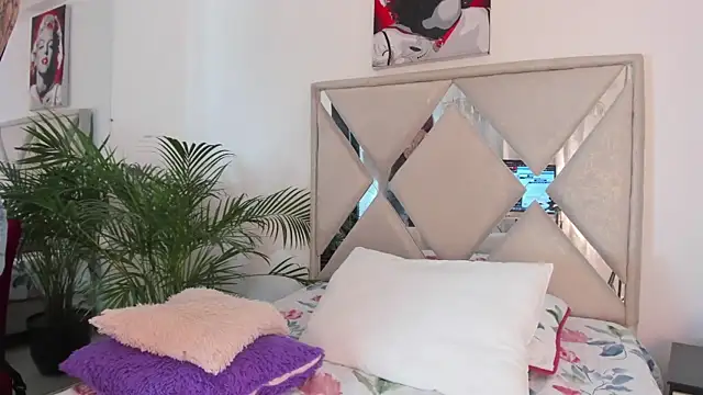 Snapshot of abby_jones2 chatting on March 28, 2026, 3:17 am abby jones2 online show from March 28, 2026, 3:17 am