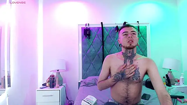 Asha zuri and adam online show from March 30, 2026, 12:39 pm