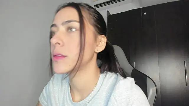 ValkaGrecco online show from September 10, 2025, 2:55 am