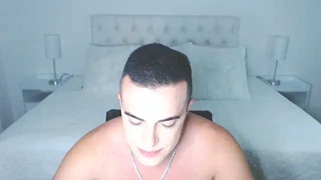 mr hunterx online show from September 27, 2025, 1:21 am