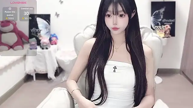 -EEBABY online show from October 15, 2025, 10:21 pm