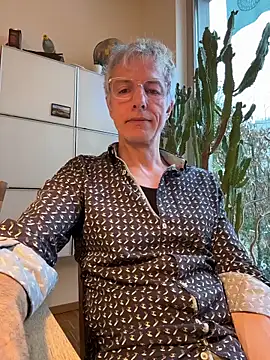 SexyLeon8 online show from February 1, 2026, 3:21 pm