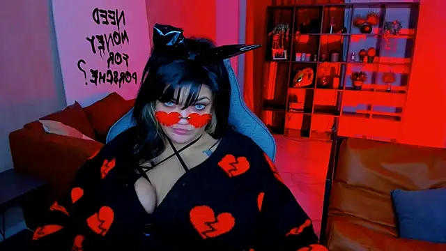 MaryHarrys online show from October 29, 2025, 8:43 pm