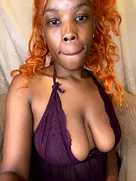 Caramel Mellow online show from December 3, 2025, 9:46 pm