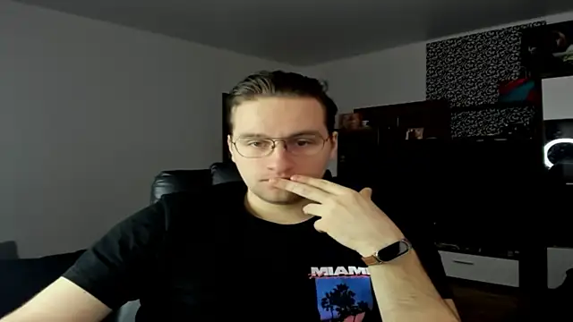 romiosabrino online show from January 9, 2026, 12:41 pm