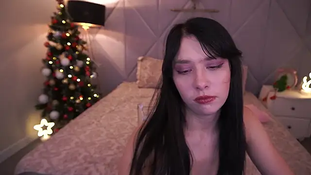 LiviaShy online show from December 14, 2025, 1:38 pm