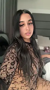 LilMisIndianx online show from May 8, 2026, 12:54 pm