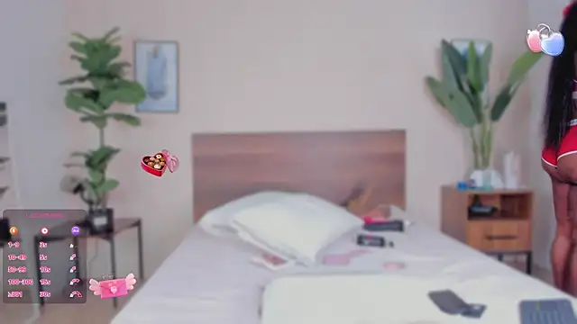 Niicol Jenner online show from March 19, 2026, 5:44 am