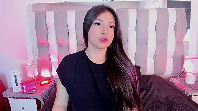 Adaara Rey online show from September 14, 2025, 6:29 pm