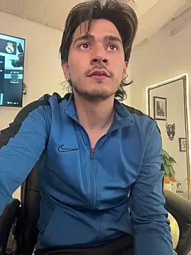 Snapshot of Elian_savoy chatting on October 3, 2025, 1:35 am Elian savoy online show from October 3, 2025, 1:35 am