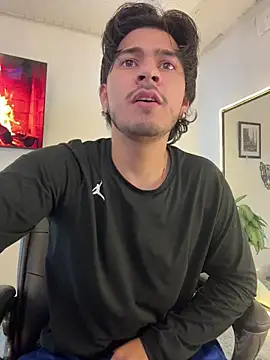 Snapshot of Elian_savoy chatting on October 12, 2025, 2:49 pm Elian savoy online show from October 12, 2025, 2:49 pm