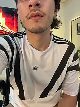 Snapshot of Elian_savoy chatting on November 16, 2025, 12:05 am Elian savoy online show from November 16, 2025, 12:05 am