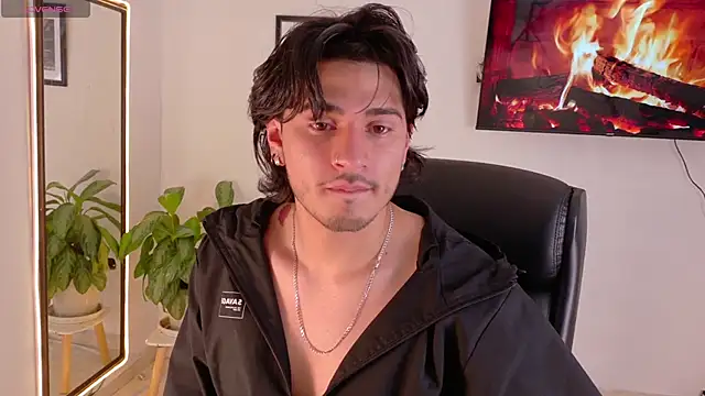 Snapshot of Elian_savoy chatting on November 18, 2025, 12:27 am Elian savoy online show from November 18, 2025, 12:27 am