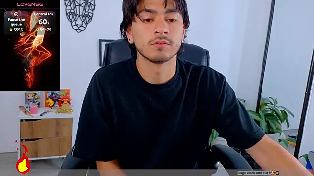 Snapshot of Elian_savoy chatting on February 12, 2026, 10:21 am Elian savoy online show from February 12, 2026, 10:21 am