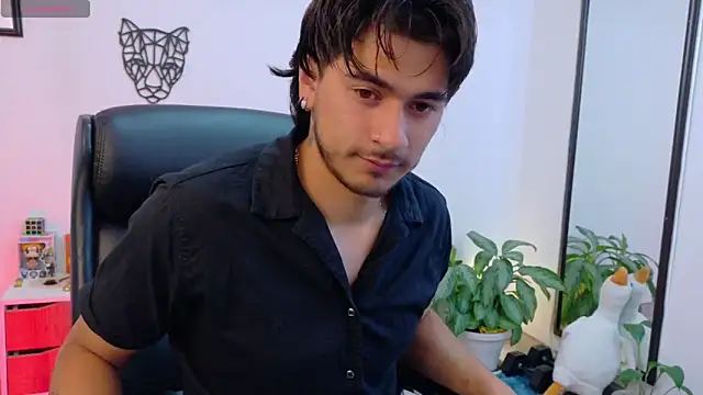 Snapshot of Elian_savoy chatting on February 16, 2026, 11:50 am Elian savoy online show from February 16, 2026, 11:50 am