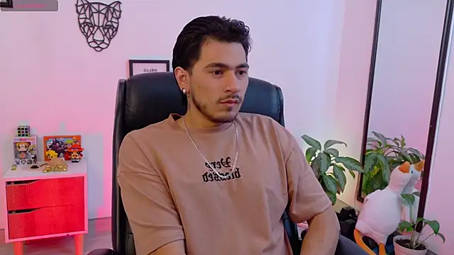 Snapshot of Elian_savoy chatting on February 18, 2026, 10:11 am Elian savoy online show from February 18, 2026, 10:11 am