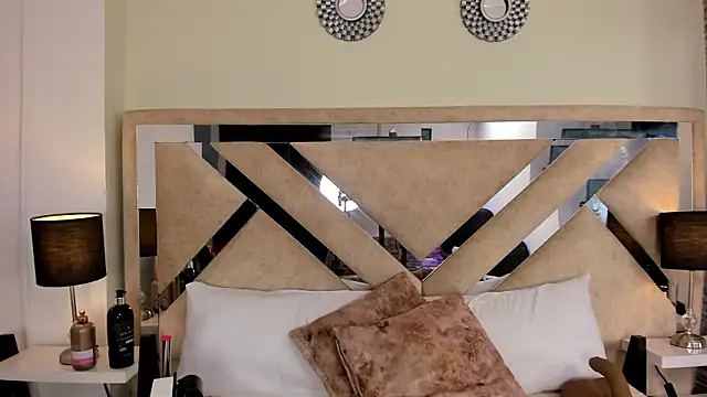 ximena vasquez8 online show from February 3, 2026, 6:22 am