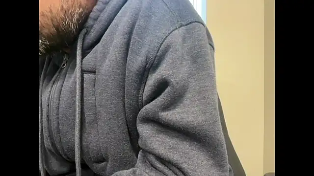 pranastro00 online show from October 21, 2025, 1:23 pm