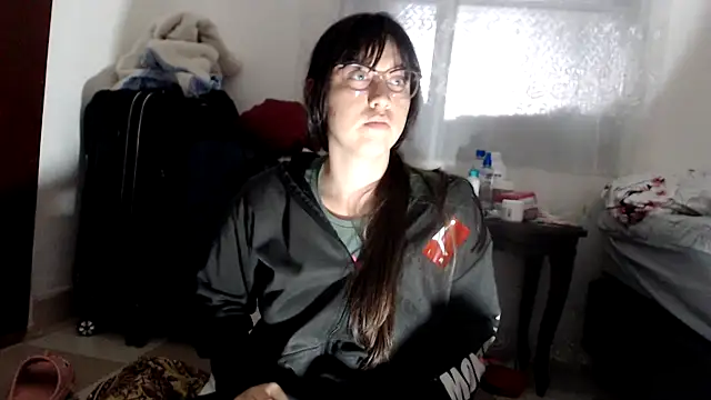 lareinalareinadelanal online show from September 23, 2025, 11:13 am