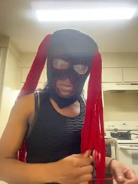 Snapshot of masked_doll_kashi chatting on April 23, 2026, 10:01 pm masked doll kashi online show from April 23, 2026, 10:01 pm