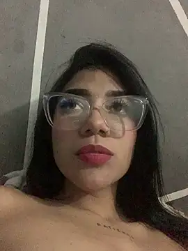 ElaRose 12 online show from November 18, 2025, 11:26 pm