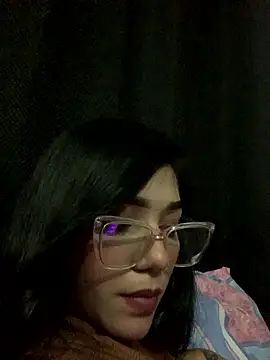 ElaRose 12 online show from January 10, 2026, 1:07 am