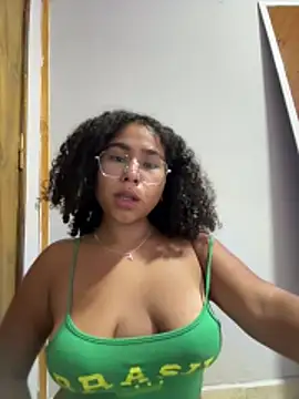 Snapshot of anto_rochiz chatting on March 2, 2026, 8:04 pm anto rochiz online show from March 2, 2026, 8:04 pm