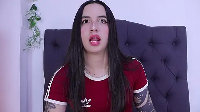 kaylee lee online show from March 18, 2026, 3:42 am