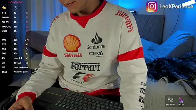 jhosepMoreno online show from October 27, 2025, 11:47 am