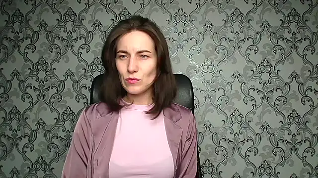 Kelly Kisss online show from February 5, 2026, 6:12 pm