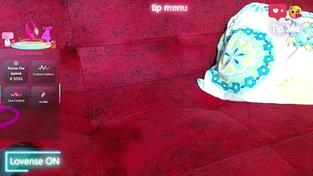 naomi powel online show from December 1, 2025, 2:55 pm