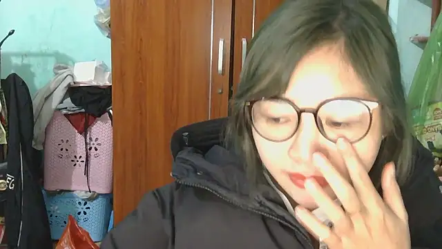 Uhem112 online show from January 13, 2026, 12:49 am