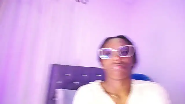 Snapshot of BryanaSmith21 chatting on October 13, 2025, 9:15 pm BryanaSmith21 online show from October 13, 2025, 9:15 pm