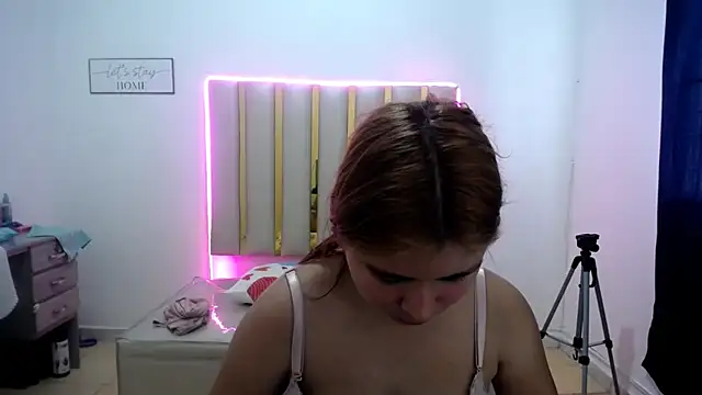 keilicita tonny 18 online show from September 24, 2025, 5:16 pm