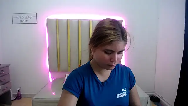 keilicita tonny 18 online show from October 10, 2025, 5:12 pm