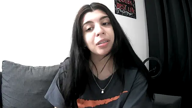 VioletaZein online show from November 22, 2025, 4:44 am