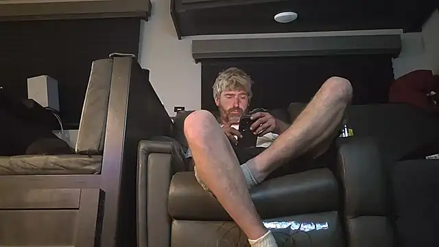 Snapshot of Cobra500hp@xh chatting on November 18, 2025, 9:03 am Cobra500hpxh online show from November 18, 2025, 9:03 am