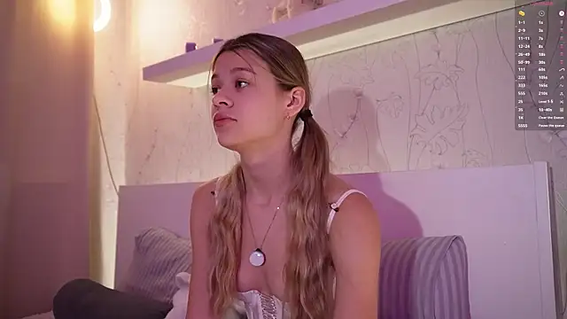 AnneVerity online show from September 27, 2025, 7:19 pm