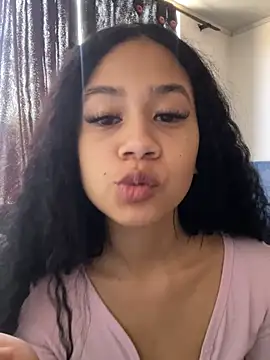 jadee8 online show from February 21, 2026, 3:46 pm