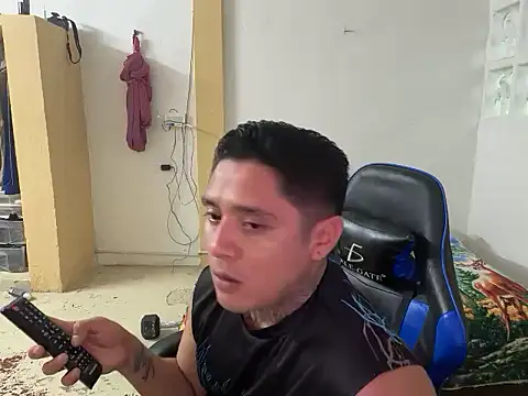 siilvestremx online show from November 25, 2025, 9:31 am