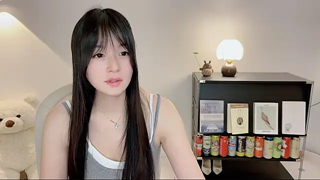 Snapshot of Onechestnut chatting on June 14, 2026, 12:40 pm Onechestnut online show from June 14, 2026, 12:40 pm