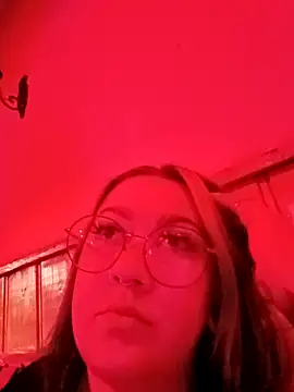 Dulcedeanis online show from February 13, 2026, 3:02 am