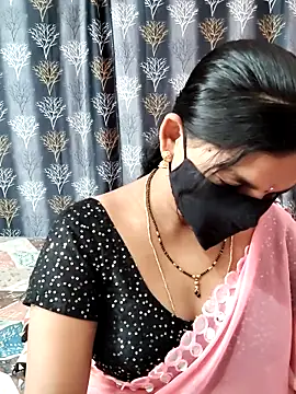 Snapshot of Lalitha-1995 chatting on April 17, 2026, 3:53 am Lalitha-1995 online show from April 17, 2026, 3:53 am